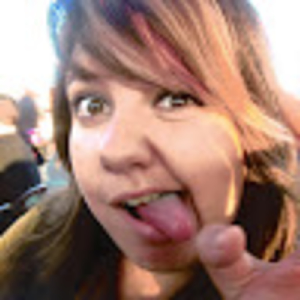 Meet your Posher, Alyssa